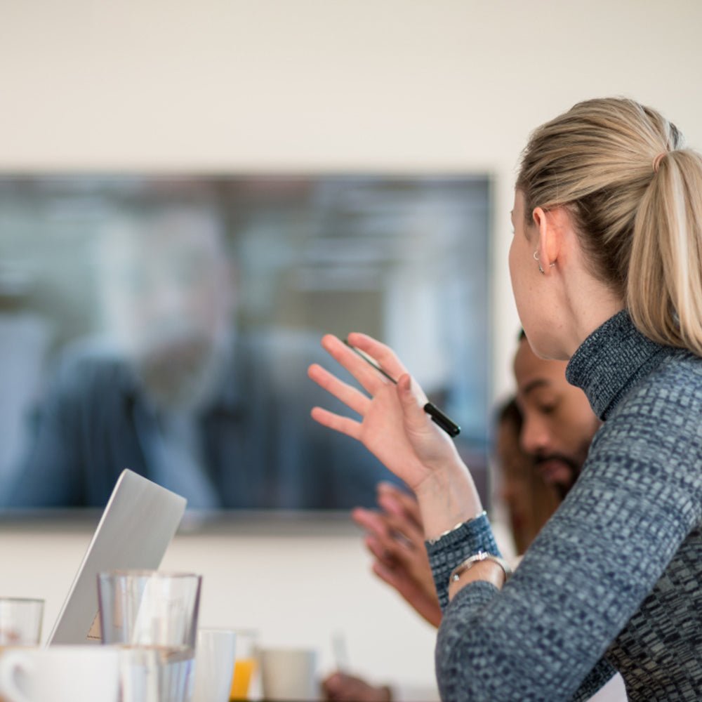 12 Benefits & Advantages of using video conferencing in business, education, and personal settings
