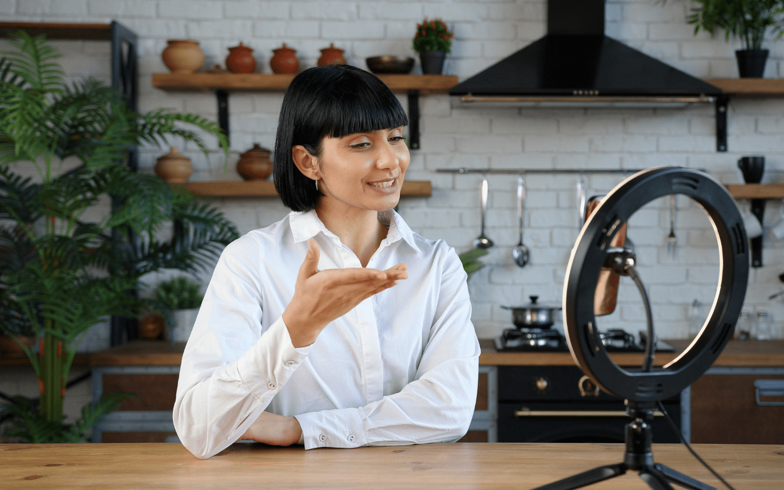 How to Choose the Right Lighting Equipment for Live Streaming